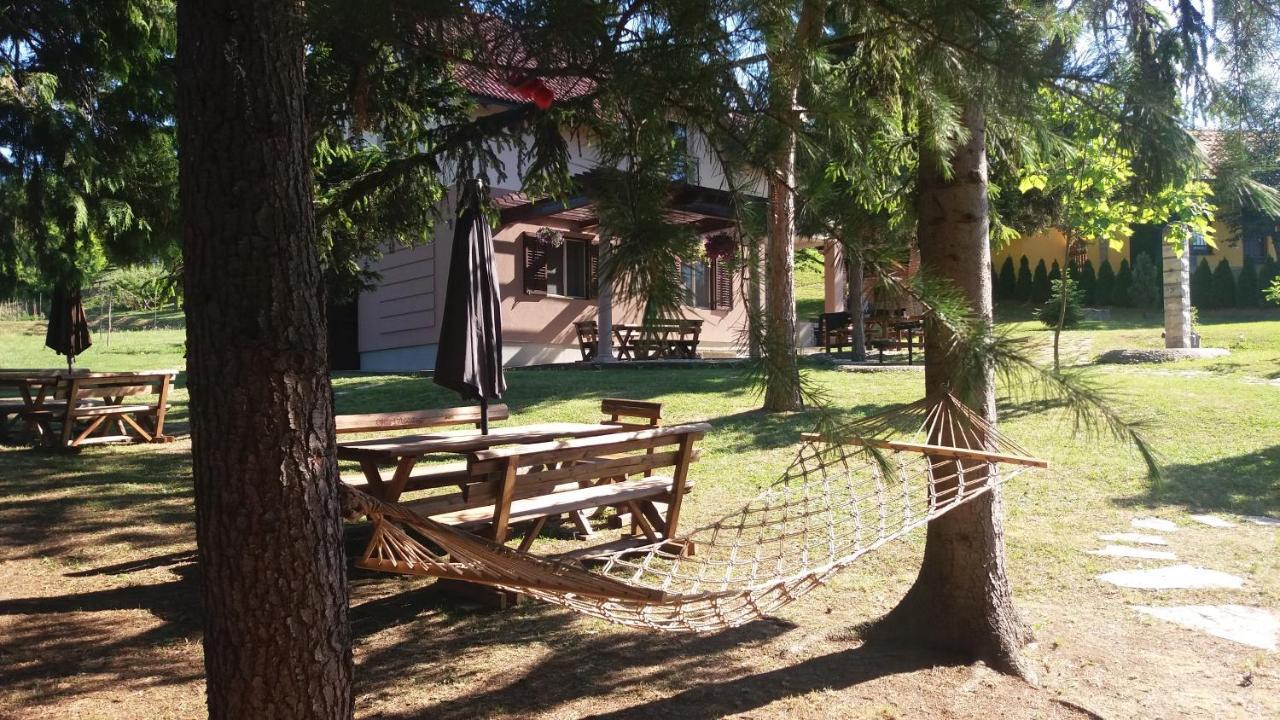 Vila Davidovic-Fruska Gora Mandelos Exterior foto